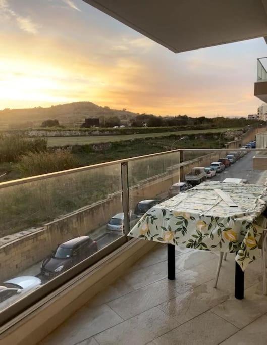 Sunset Bliss Luxury Apartment San Pawl il-Baħar Kültér fotó