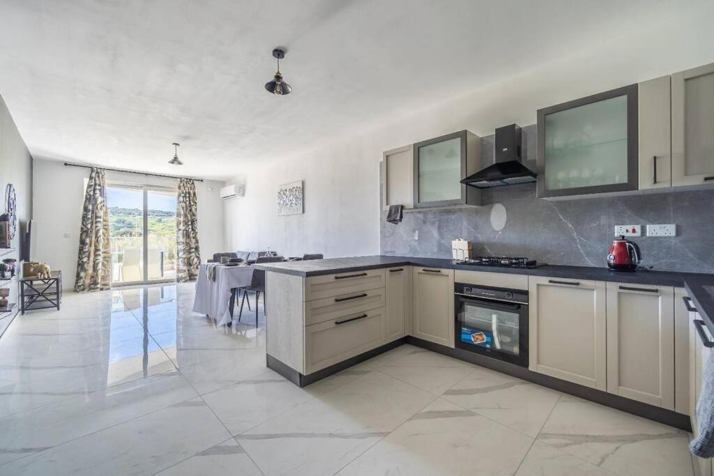 Sunset Bliss Luxury Apartment San Pawl il-Baħar Kültér fotó
